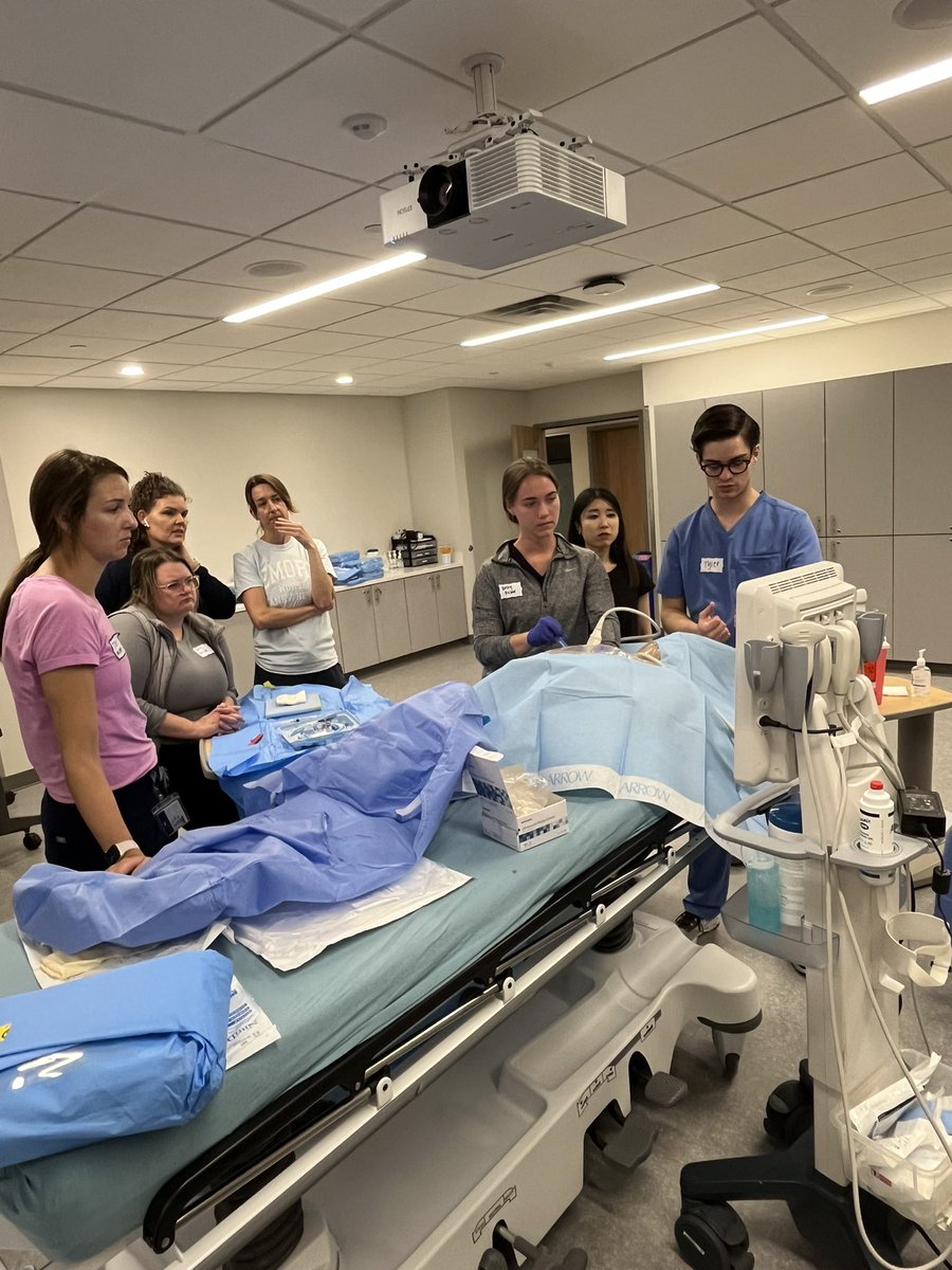 brownam130's tweet photo. More collaborative skills day fun with @EmoryNursing #ACPNP #AGACNP &amp; #CRNA students. Chest tubes, central lines, art lines and LPs, oh my!! 

#NPsLead #EmoryNursing @DrElliMac @drjadamski https://t.co/y46zSDlu2F
