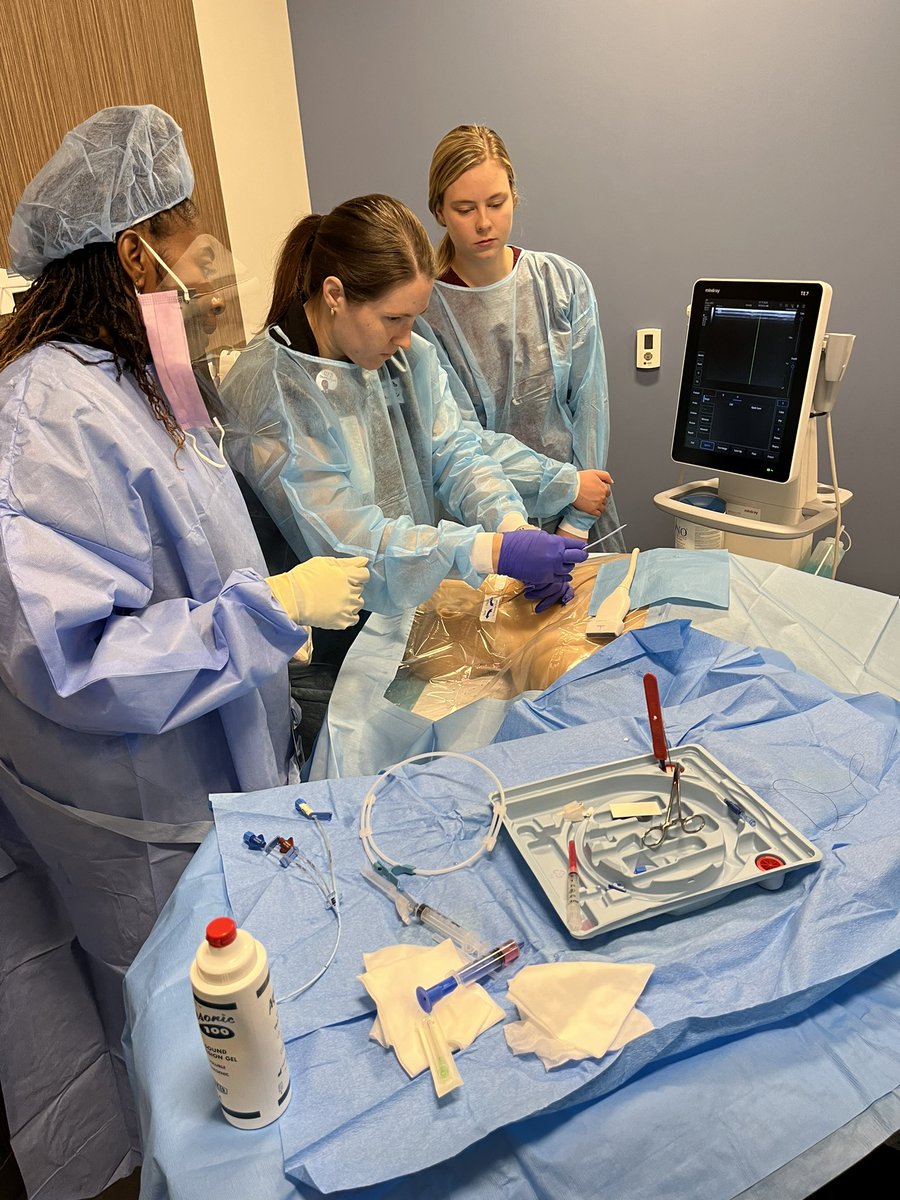 brownam130's tweet photo. More collaborative skills day fun with @EmoryNursing #ACPNP #AGACNP &amp; #CRNA students. Chest tubes, central lines, art lines and LPs, oh my!! 

#NPsLead #EmoryNursing @DrElliMac @drjadamski https://t.co/y46zSDlu2F