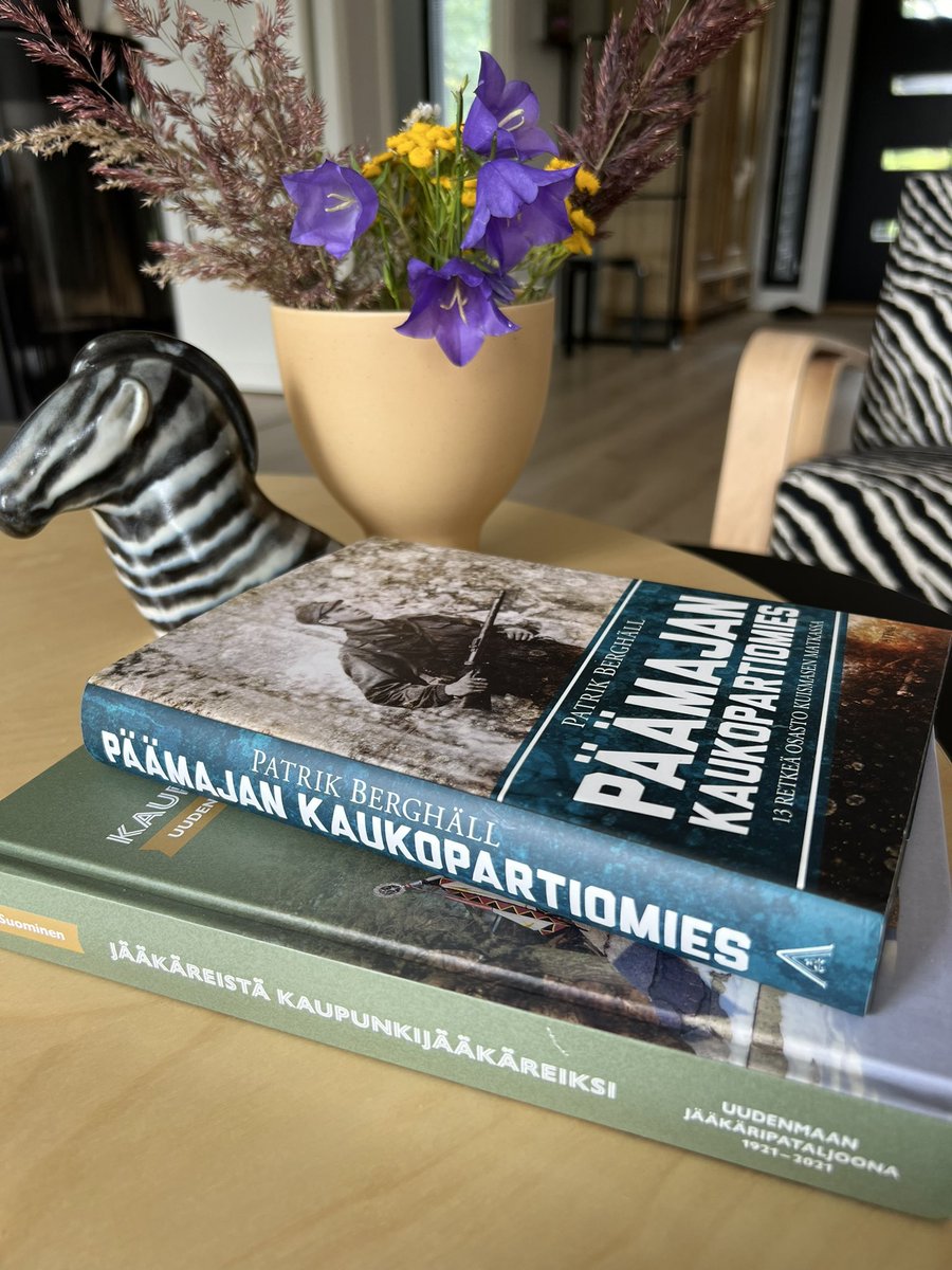 Suuret kiitokset mielenkiintoisesta kesälukemisesta <a href="/AYlivaara/">Annukka Ylivaara</a> ja <a href="/outdoorpiibii/">Patrik Berghäll</a>. 😊

#JPR #LAPJP