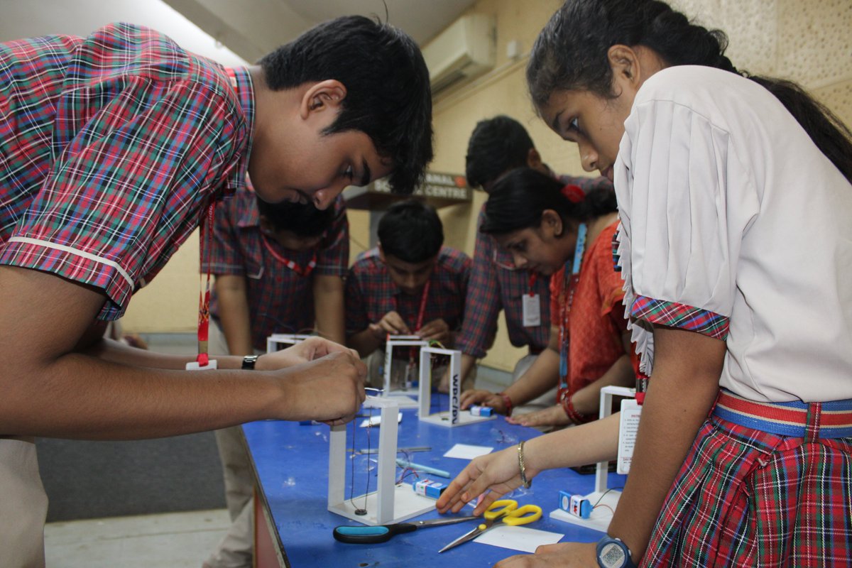 FunScienceDkl's tweet photo. @FunScienceDkl , a unit of@ncsmgoi organised Creative Science Workshop-2024 on theme 'Physics' in which 24 students from D.A.V. Public School, Kalinga Area, Talcher took part. #scienceworkshop #students #angul #dhenkanal #STEM https://t.co/MFC7zvmA78