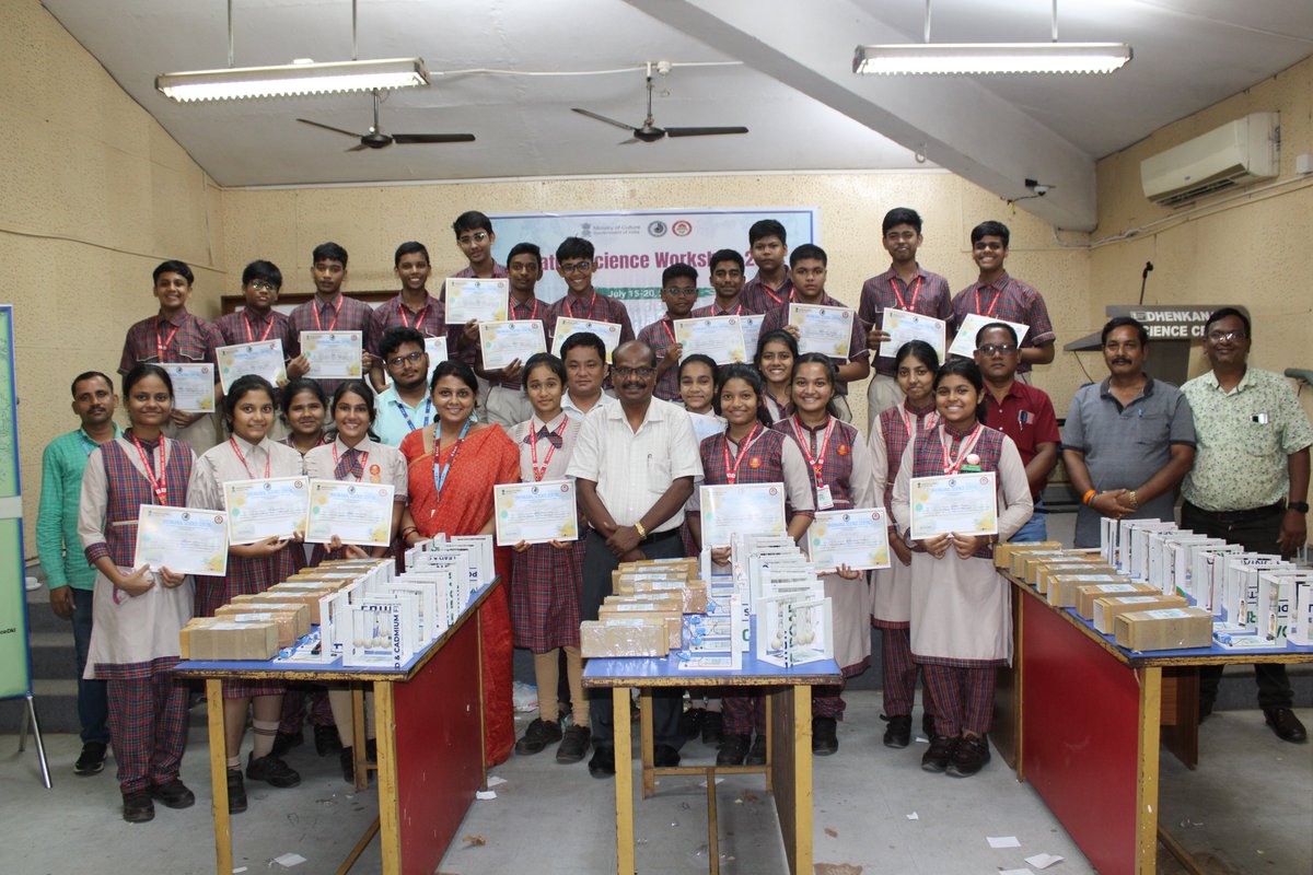 FunScienceDkl's tweet photo. @FunScienceDkl , a unit of@ncsmgoi organised Creative Science Workshop-2024 on theme 'Physics' in which 24 students from D.A.V. Public School, Kalinga Area, Talcher took part. #scienceworkshop #students #angul #dhenkanal #STEM https://t.co/MFC7zvmA78