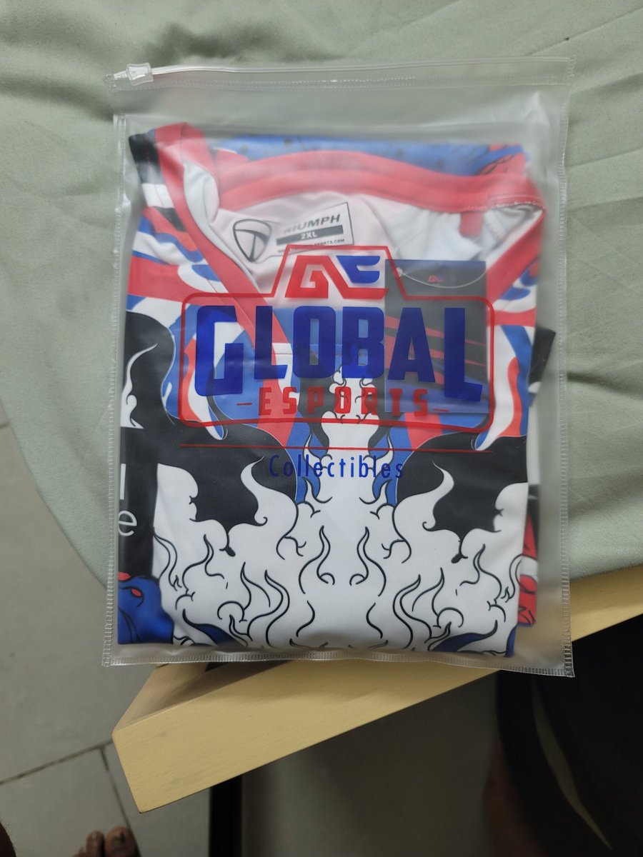 yestargeted's tweet photo. Couldn't get any better desk!! 💙❤️
So happy to see this piece of art!! ✨️
Thank you-
@GlobalEsportsIn @irushi 
@theofficialmavi  
#globalesports #gegrowing https://t.co/hlcJoMfETF