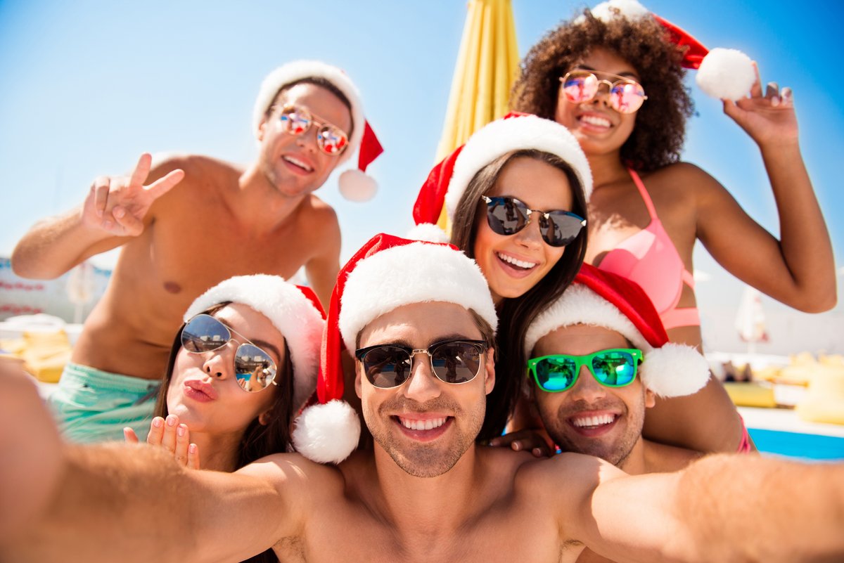 À ceux qui sont en vacances, faites comme le Père-Noël, reposez-vous bien et bonne fin de semaine du noël des campeurs à tous ! 🎅
Profitez-en pour vous faire un cadeaux, vous pourriez économiser en comparant vos assurances 🎁💻 #Noeldescampeurs
👉 bit.ly/2ZBEXtP