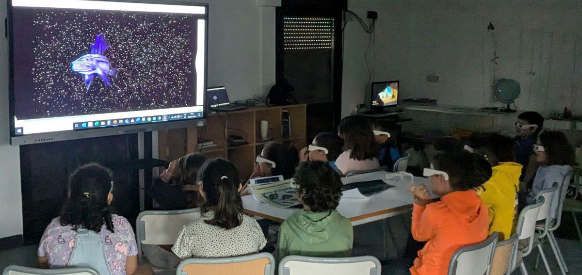 👧🧒🏽👩🏿Kids discover the magic of the #mesopelagic world 😍<a href="/azti_brta/">AZTI</a> <a href="/SUMMERH2020/">SUMMER</a> #SciComm #3Dvideo <a href="/Ocean_JETZON/">Ocean_JETZON</a> #twilightzone 

summerh2020.eu/kids-discover-…