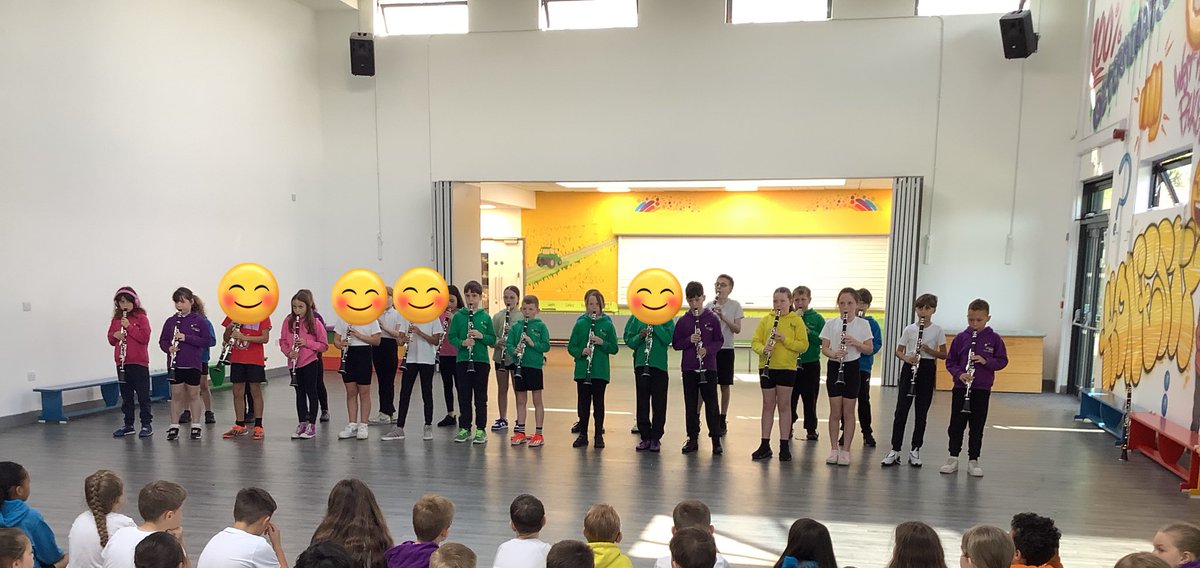 westheathprim's tweet photo. #WHPSClass9 performed to Year 3 with their clarinets #WHPSMusic they did an amazing job! https://t.co/49dgSQUprr