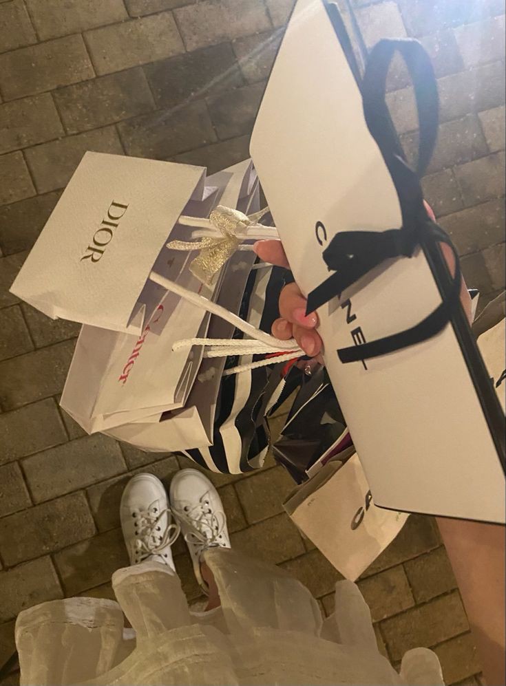 ً⋆𝓟𝐑𝐈𝐒𝐂𝐈𝐋𝐋𝐀｡˚ tweet media