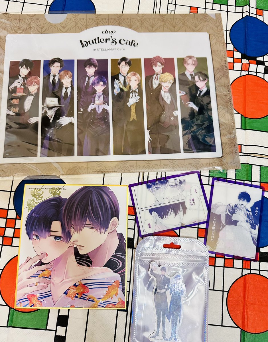 kurumatani_h's tweet image. 『#drap butler's cafe』in STELLAMAP Cafe

本日より開催しています。グッズ見本をいただきました。すごく可愛く作っていただいたのに写真が下手すぎて申し訳ない😭
個人的に一番可愛い🩷となったのはアクリルチャームです。繋がるんです。