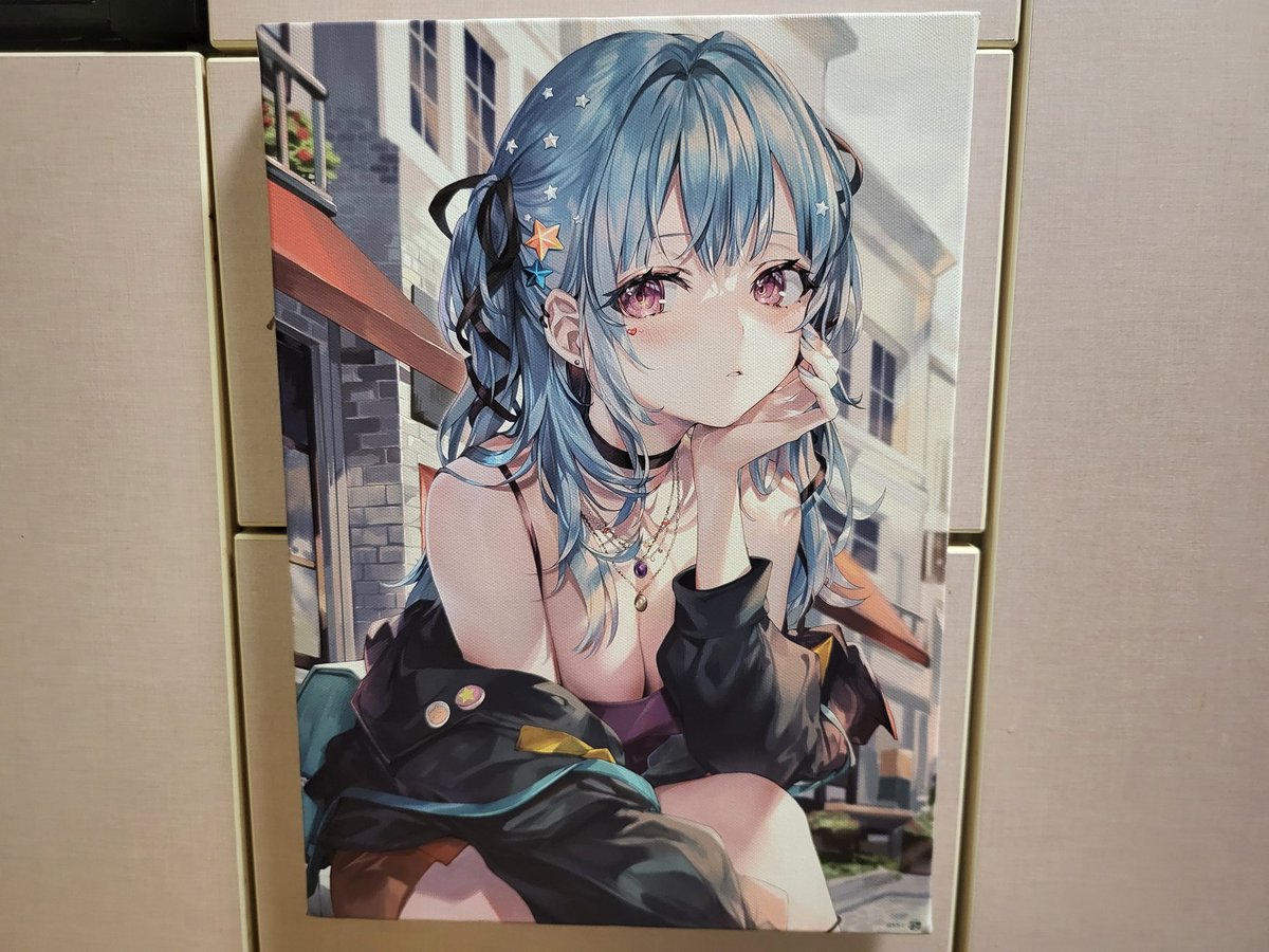 davidavidavidou's tweet photo. ロシデレで有名なももこ先生の作品を購入ヾ(●´∇｀●)ﾉ
ずっと見ていても見飽きる事がない作品(๑ƠᆺƠ๑)じー
キャンパスアートを綺麗な状態を維持して飾りたいから油彩用の額縁を探さなきゃ(；´・ω・) https://t.co/oJ7WDQG1Sm