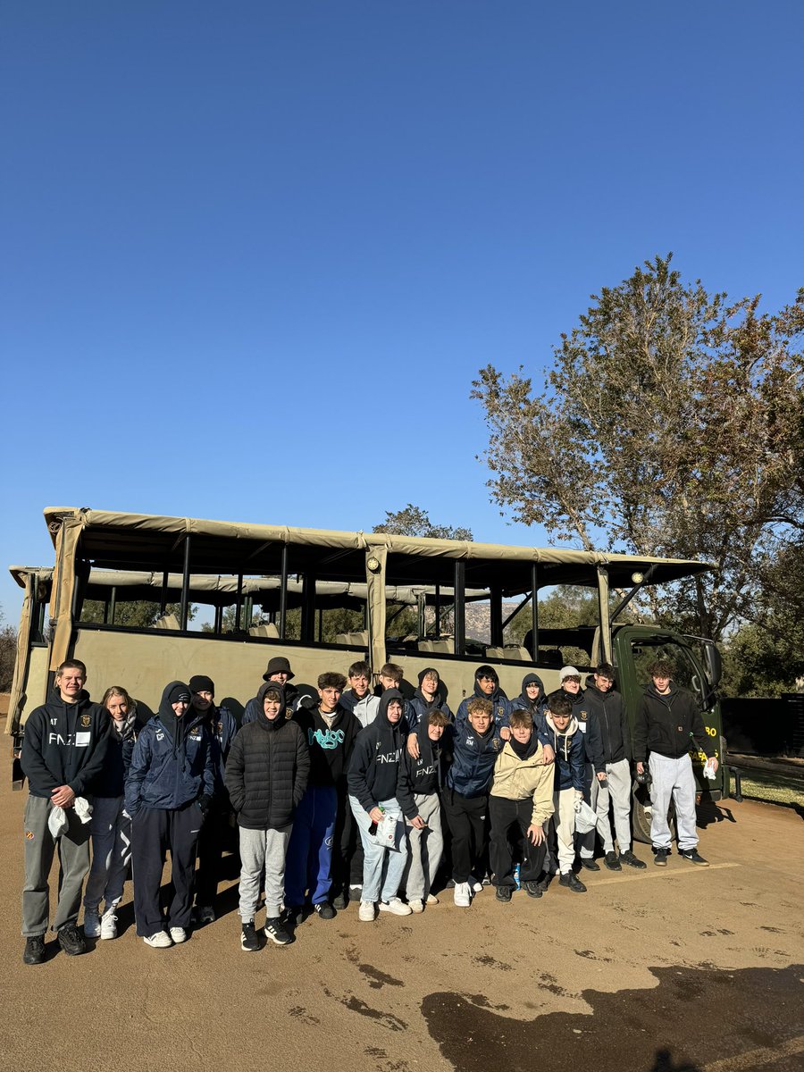 PiggottTrips's tweet photo. Amazing first safari drive early this morning. It was very chilly but everyone had eyes on for animal spotting! https://t.co/VdoKyLLNm5