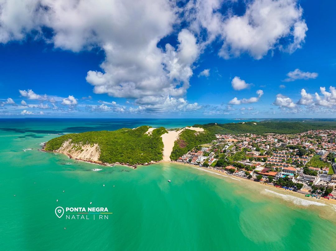 Natal é um destino imperdível para os apaixonados por praias deslumbrantes, cultura rica e culinária deliciosa. Com suas paisagens naturais, a capital do Rio Grande do Norte, é um ambiente perfeito para relaxar e se aventurar.