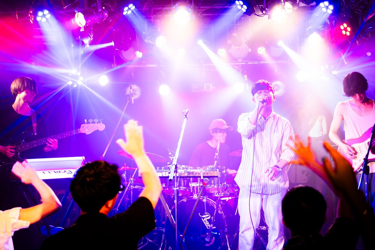 yorugawo's tweet photo. 【Live Photo】
先日とあるイベントで演奏しました！

Next Live
→ 8月15日(木) @大阪

📸@piro_monogram 
🥁@tak_an_dr

#ヨルガヲ #yorugawo https://t.co/2CSmGOo2Ng