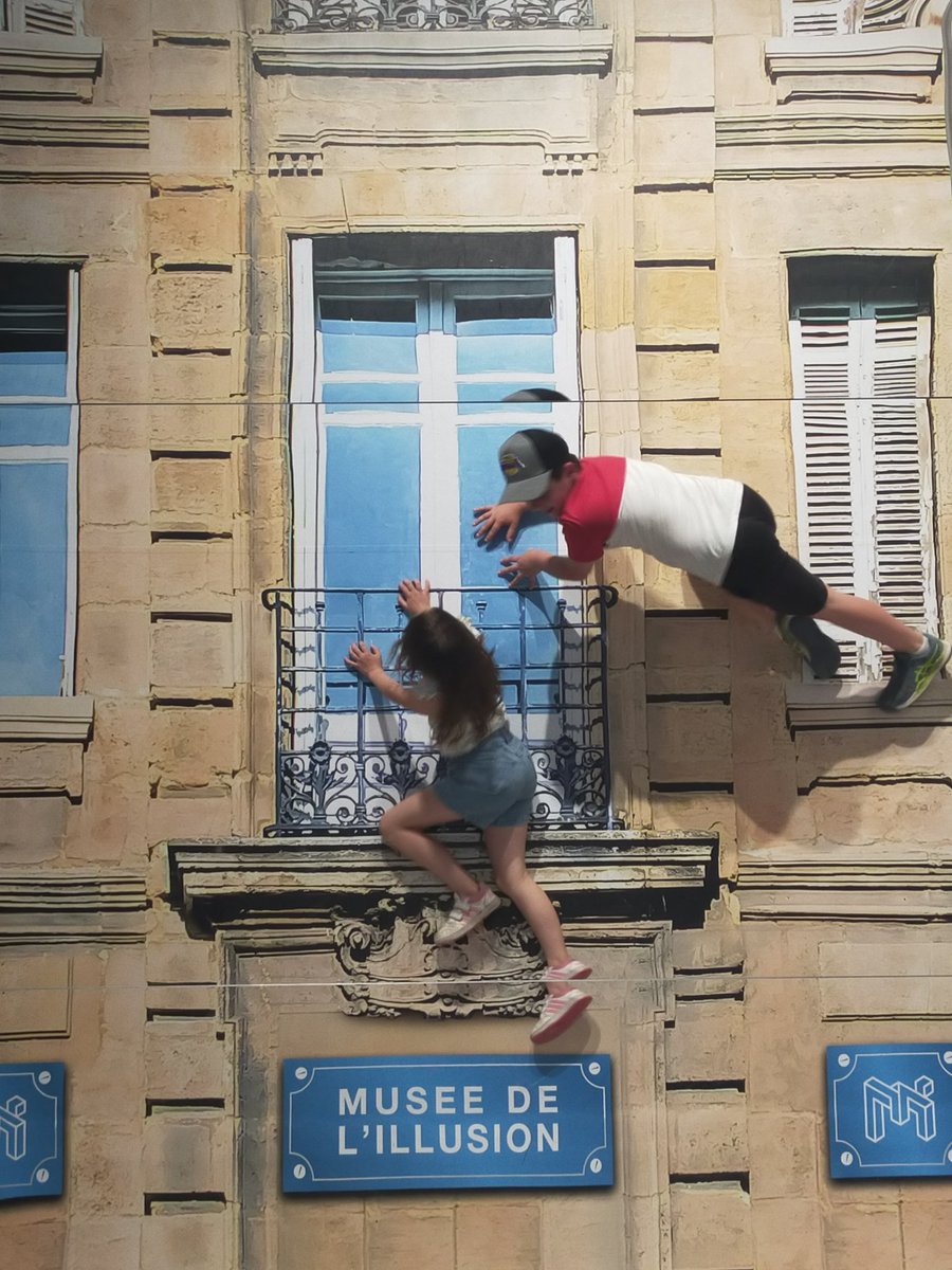 ☀️Les vacances avec les enfants ??? 🤔
Ça va je gère...💪 
Ils sont en pleine forme!🥳🥴
#museedelillulusion #lille