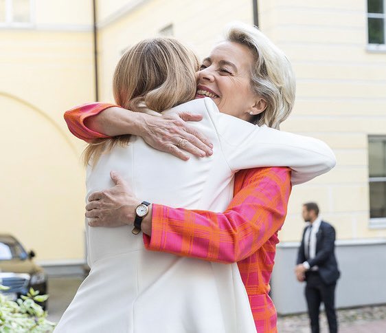Kaja Kallas (@kajakallas) on Twitter photo My dear Ursula <a href="/vonderleyen/">Ursula von der Leyen</a>, I am so happy to congratulate you on your re-election as the President of the <a href="/EU_Commission/">European Commission</a>.
Despite all the crises, your excellent leadership has brought us closer and made Europe stronger. You are the right person for the job. My dear Ursula <a href="/vonderleyen/">Ursula von der Leyen</a>, I am so happy to congratulate you on your re-election as the President of the <a href="/EU_Commission/">European Commission</a>.
Despite all the crises, your excellent leadership has brought us closer and made Europe stronger. You are the right person for the job.