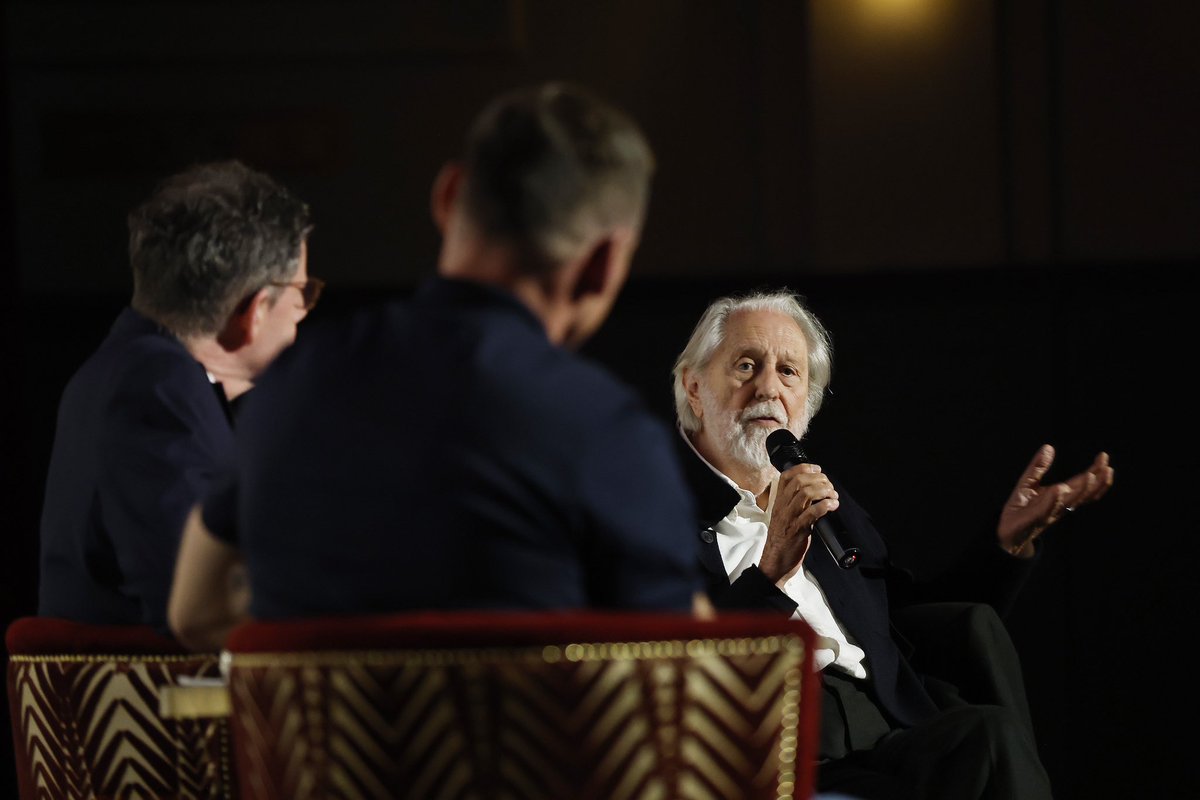 Julienbehal's tweet image. A special screening of Chariots of Fire by @BritEmbDublin in @StellaCinemas with the film’s producer @DPuttnam and @DavidGillick .The event was held to mark the upcoming @parisolympicss given the film is set 100 years ago at the 1924 Paris Olympics. #chariotsoffire