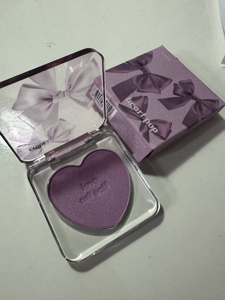 2ndhandrainbow's tweet photo. ส่งต่อบลัช Etude Heart Pop Blusher สี Aurora Chandelier ตี98% ลองใช้ไป 2 ครั้ง ไม่ค่อยชอบ🥹 หมดอายุ2026 ส่งต่อ 150 รวมส่ง อยากปล่อยค่า #ส่งต่อคสอ #ส่งต่อสกินแคร์ #ส่งต่อเครื���องสําอาง #ส่งต่อลิป #ส่งต่อบลัช #ETUDETH #ส่งต่อเครื่องสําอางมือสอง #etudethailand https://t.co/aaMSpcg2wT