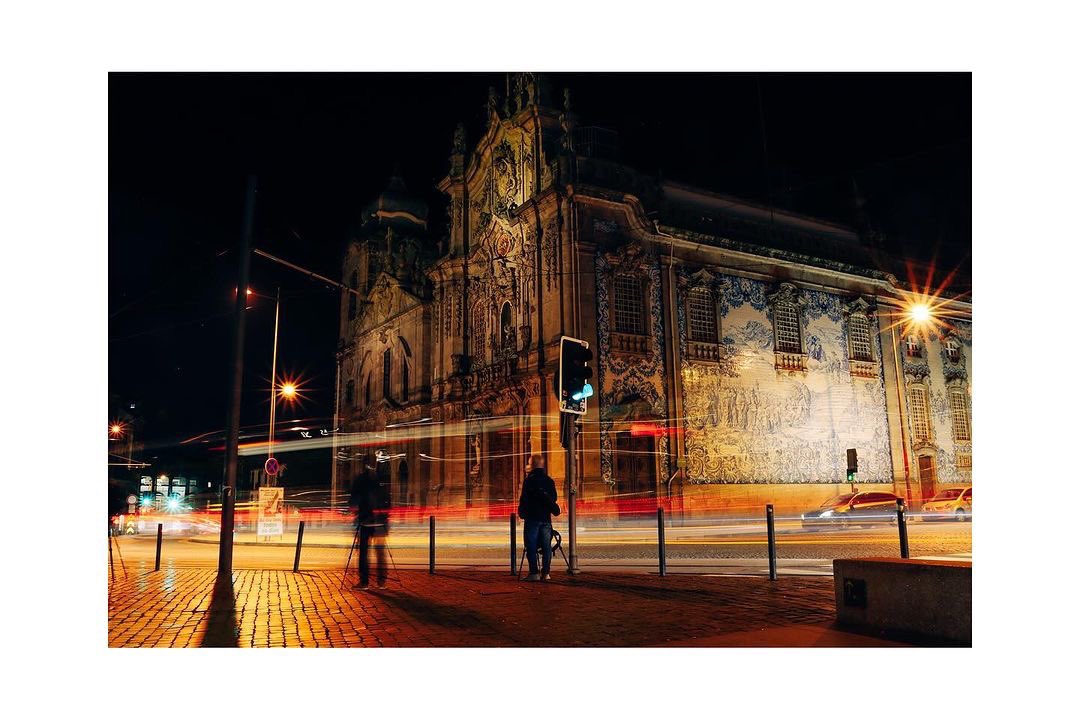 Posted <a href="/withregram/">Repost app</a> • @tiagosangu 
#longexposurephotography #nightphotography #VisualArt #CapturingMovement #SlowExposure #CreativePhotography #MagicOfLight #StarsInTheSky #FlowOfWater #EternalMoments #Nightscapes #PhotographicCreativity #VisualExperience #PhotographicInspiration