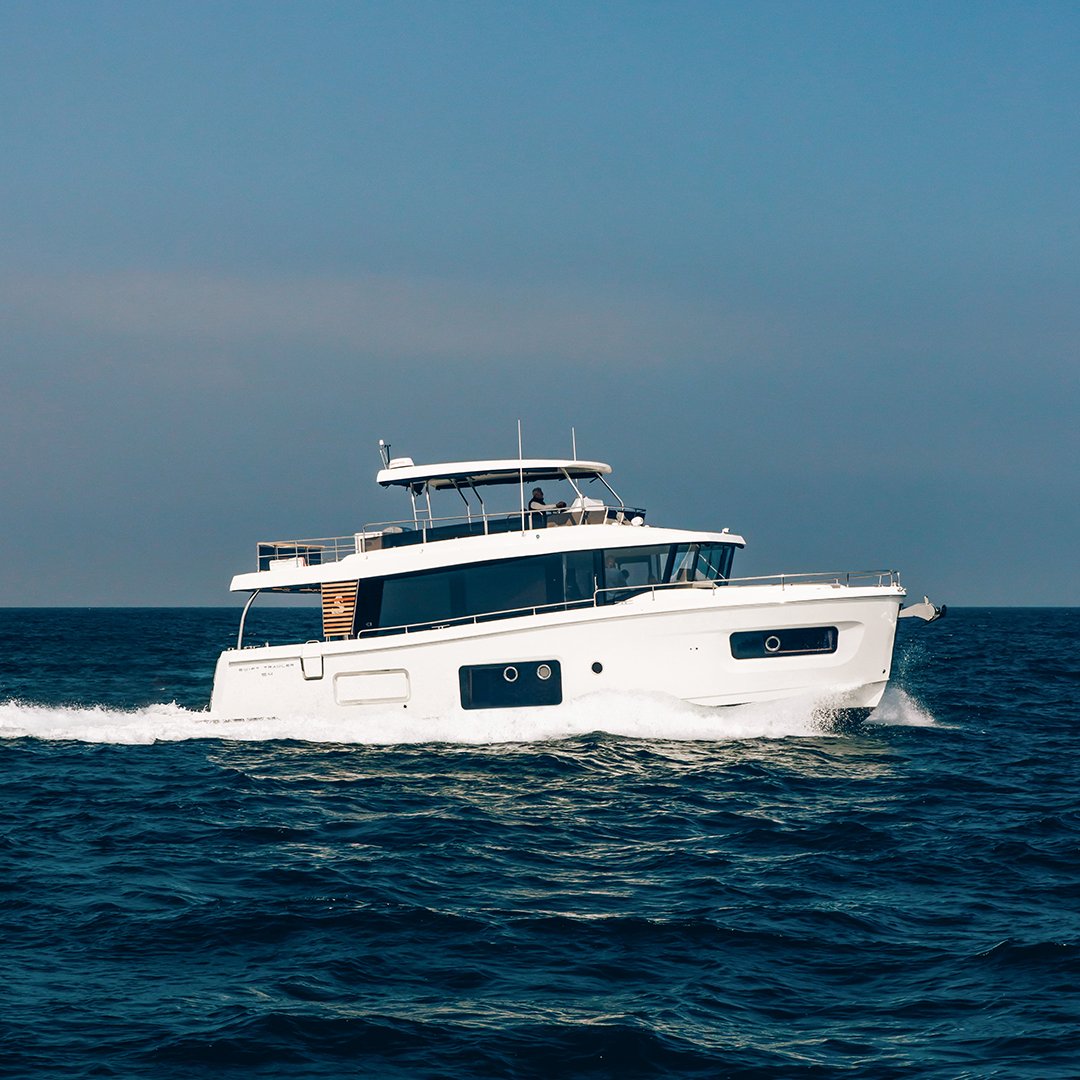 BENETEAU_France's tweet photo. New Swift Trawler 54: Explore. Share. Travel.
User-friendly, spacious and inviting, you’ll love this ‘home on water’ for the journey as much as the destination.
#newboat #SwiftTrawler54 #designedtoberemarkable https://t.co/O98GY0W9xE
