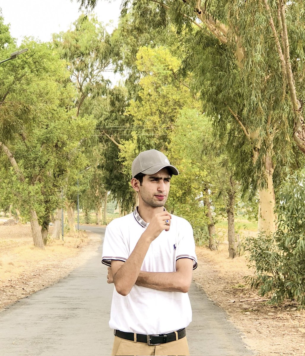danyalography's tweet photo. Shaved after 3 years🌚

#explore #foryou #Trending https://t.co/m4XlaNqjWA