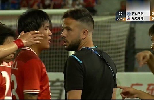 19jacinto91's tweet photo. On the way ⚽️ #China #Yanbian #football https://t.co/AJINLbKsNF