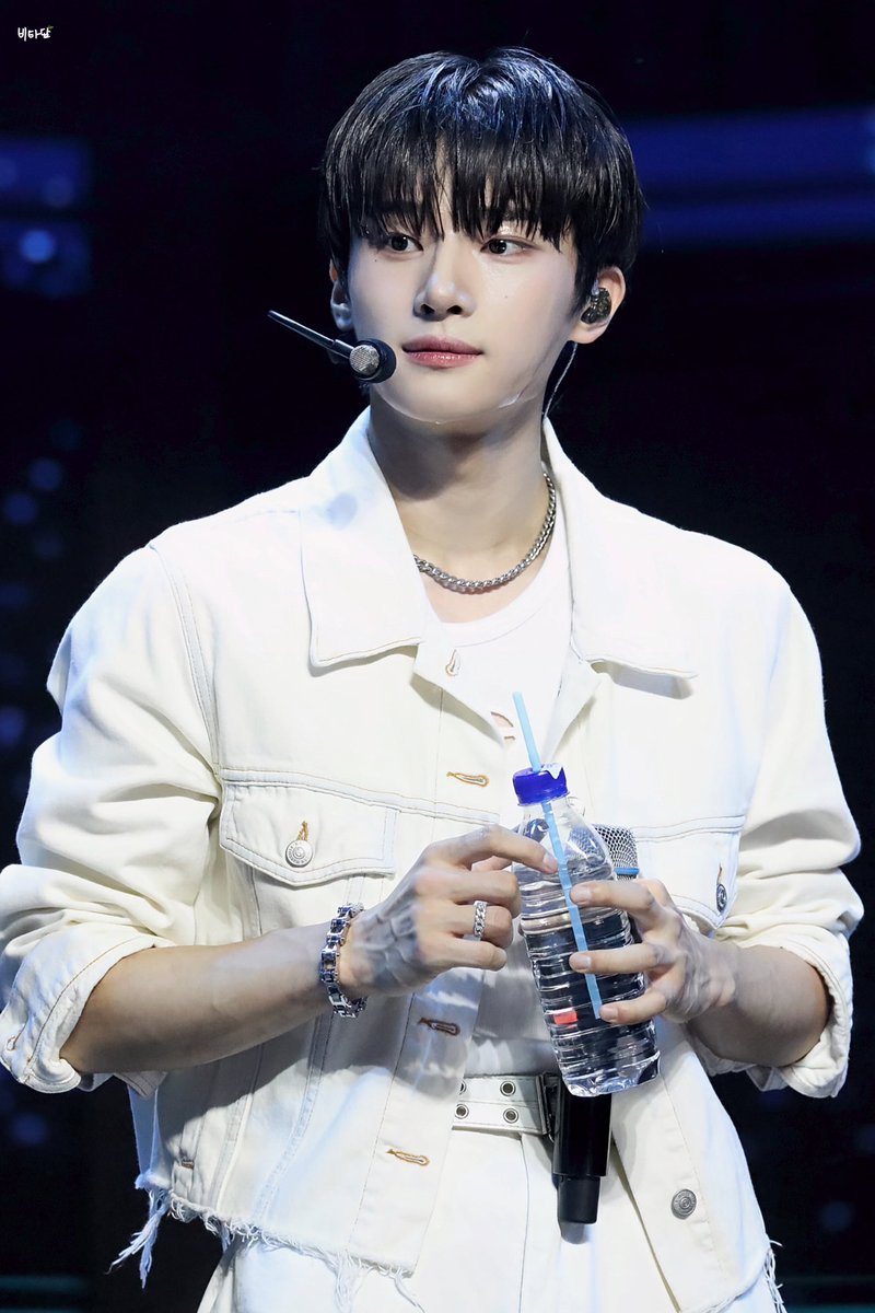 비타담 tweet media