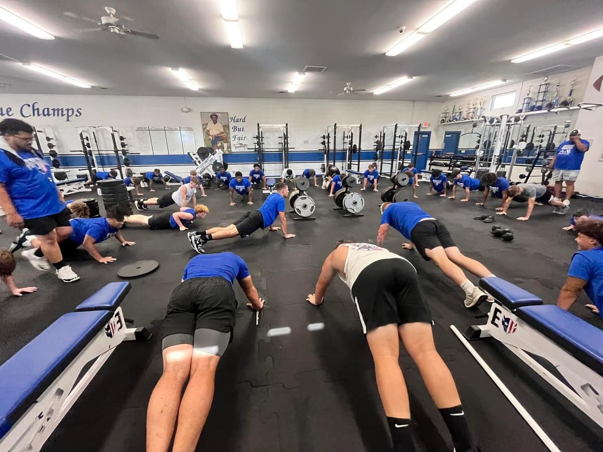 karishim_'s tweet photo. Putting in work before season starts is always the best way to do itโฆ#DWWD #BlueDevilsFootball https://t.co/OosNuyWLPs