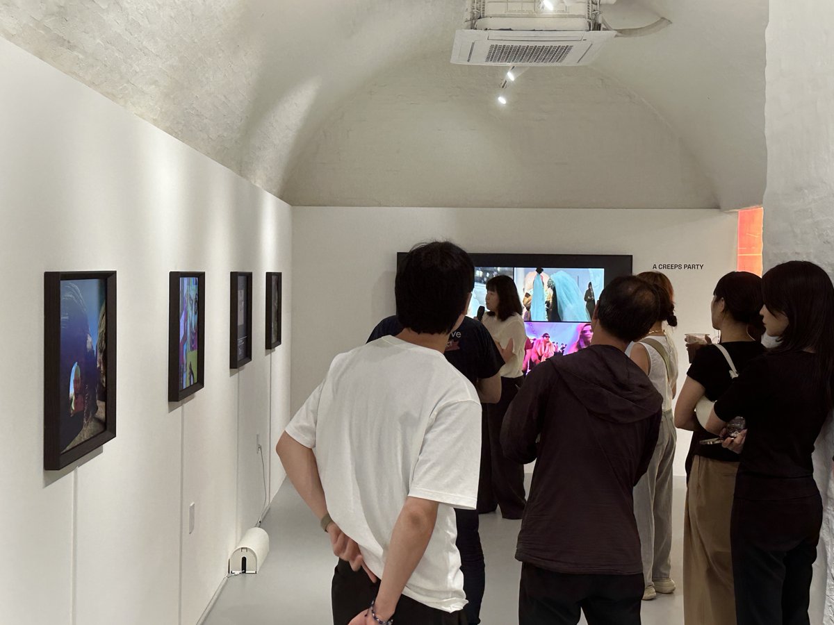 UncommonGallery's tweet photo. 𝙊𝙥𝙚𝙣𝙞𝙣𝙜 𝙍𝙚𝙘𝙚𝙥𝙩𝙞𝙤𝙣 🎉

Thank you for joining us at @UncommonGallery for the 𝘋𝘈𝘋𝘈 𝘊𝘰𝘭𝘭𝘦𝘤𝘵𝘪𝘷𝘦 artist talk and the exhibition docent tour by AEON Studio.

𝙍𝙃𝙄𝙕𝙊𝙈𝘼𝙏𝙄𝘾𝙎: 𝙏𝙝𝙚 𝟭𝟬𝙩𝙝 𝘼𝙣𝙣𝙞𝙫𝙚𝙧𝙨𝙖𝙧𝙮 𝙊𝙛 𝘿𝘼𝘿𝘼.𝙖𝙧𝙩
7/18 - 7/31, 2024
𝘋𝘈𝘋𝘈 𝘊𝘰𝘭𝘭𝘦𝘤𝘵𝘪𝘷𝘦
@PowerDada

Hosted by @aeonstudioverse
Partners: @ainetwork_ai AliasStudio