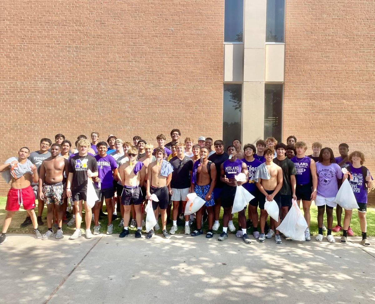 midlandhighfb's tweet photo. After workouts yesterday, the upperclassmen Dawgs made their way to Goddard to pick up trash around the campus. 

It’s a great day to be a Bulldog!

🟣⚪️

#OYB https://t.co/sZz0DMAVln