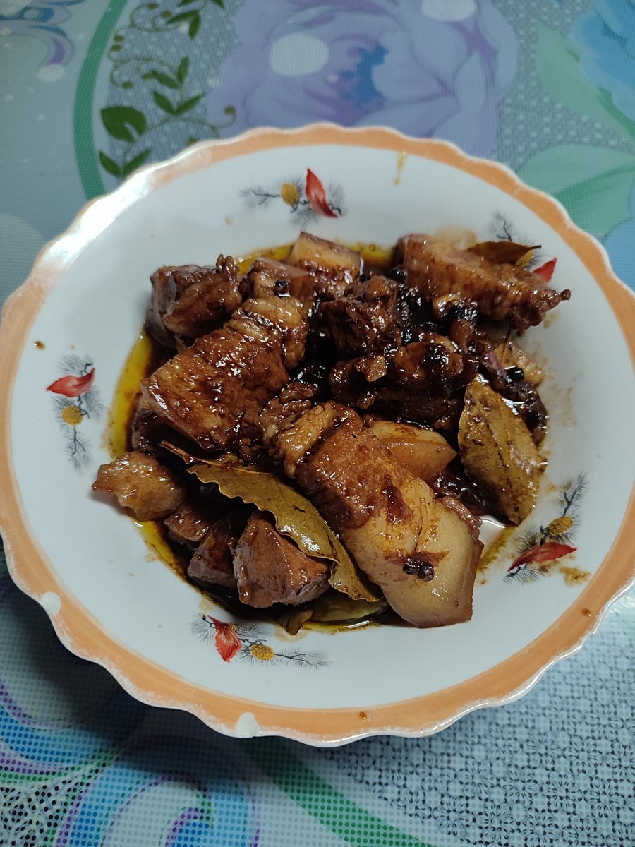 IlonggoGaymer's tweet image. Nagluto naman ako pork adobo for dinner 🥰❤️

#ilonggo
#filipinodish