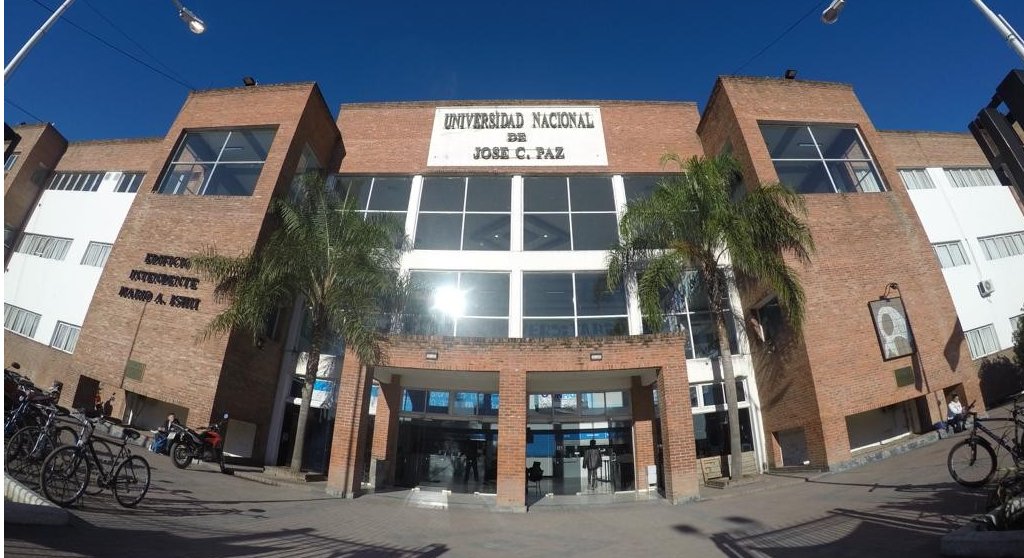 🔹Crece la investigación en salud pública en la #UNPAZ

📚Tres proyectos fueron seleccionados en las Becas Julieta #Lanteri 2024 de la provincia de Buenos Aires.

🔗+Info: cutt.ly/Lejv6zq1