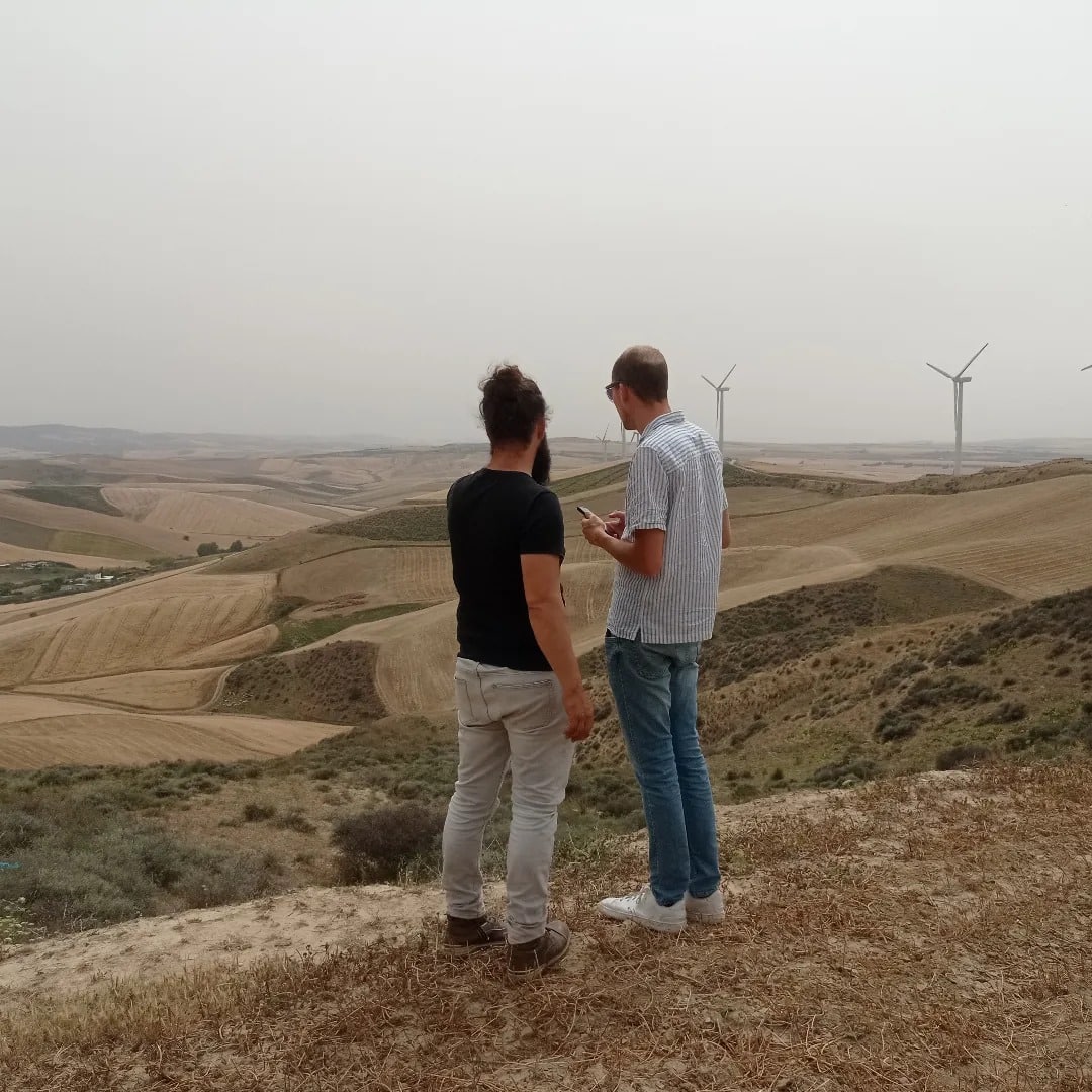 Alors que les prochains envoyés du Défap viennent d'achever leur formation au départ, des nouvelles d’un volontaire présent sur le terrain depuis un an : Tijmen, qui travaille en Tunisie à un projet de ferme expérimentale.
defap.fr/2024/07/18/tij…