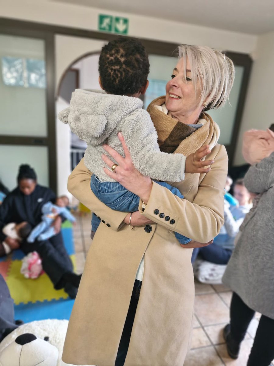 SAMedicalAssoc's tweet photo. The wet and cold weather in Cape Town could not keep the SAMA Cape Western Branch away from giving back to their community on Mandela Day.
Ubuntu House, a welfare for babies, was the recipient of blankets, beanies and a various other goodies for babies.
#OneSAMA #MandelaDay https://t.co/Lobvvdx7M3