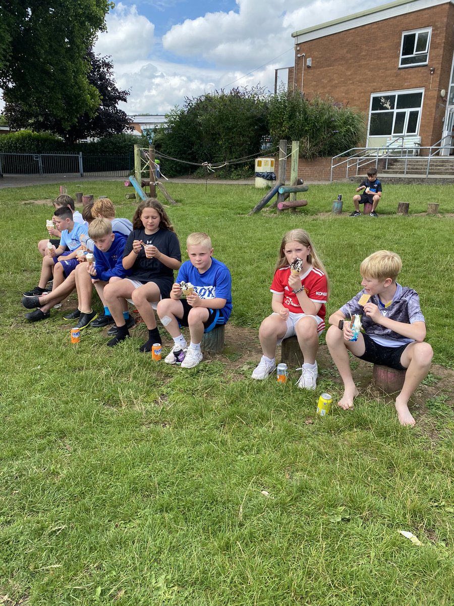 LlanFach2024's tweet photo. https://t.co/S0AvnHbH8p