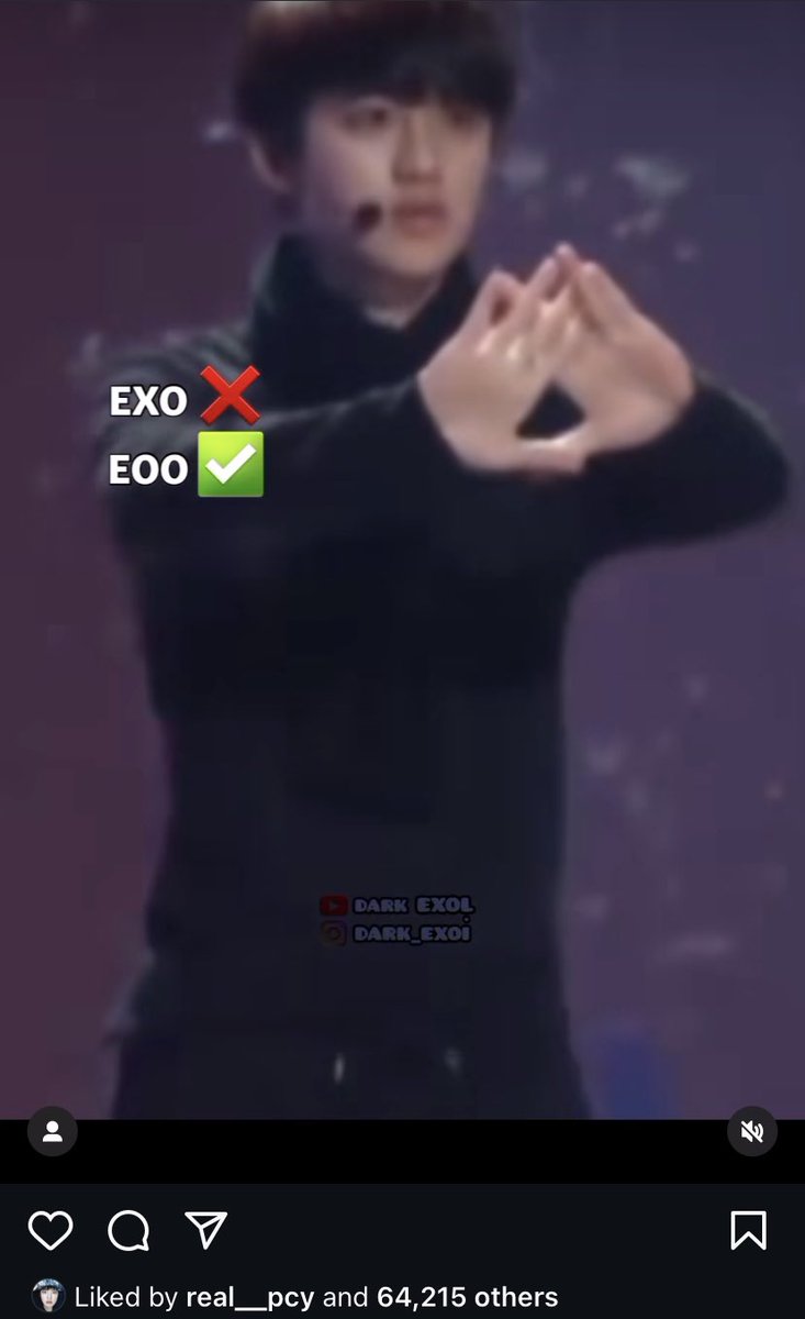 chandikive's tweet photo. in another episode of chanyeol watching random kyungsoo vids online ㅋㅋ https://t.co/G8GCfLmZyz
