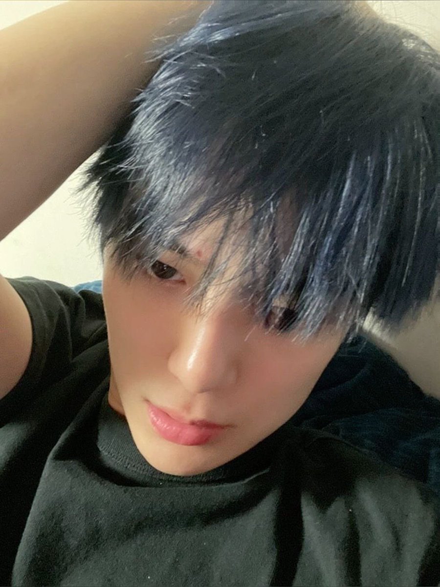 ใครก็ได้บอกพี่ๆด้อมเขียวทีว่า2รูปนี้ไม่ใช่แจฮยอนกับเจโน่ กุไหว้ล่ะ