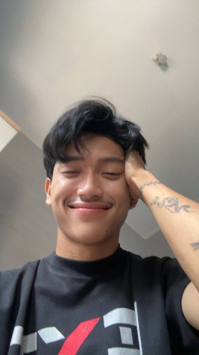 bunnies1ght's tweet photo. stress berat https://t.co/yUlC6NTuVQ