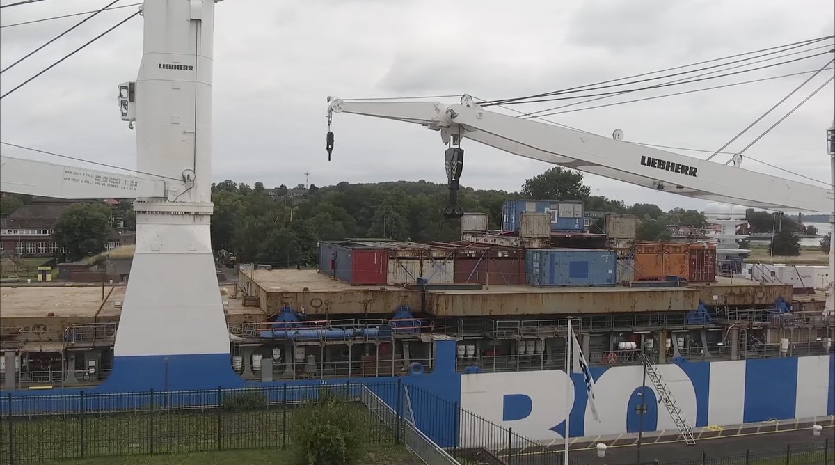WarshipCam's tweet photo. Future Republic of Singapore Navy Invincible-class Type 218SG submarine RSS Invincible on board the MV Rolldock Star (disguised by containers) in the Kiel Canal in Germany beginning her trip to Singapore - July 18, 2024 #rssinvincible

SRC: webcam https://t.co/69CW8d1Ies
