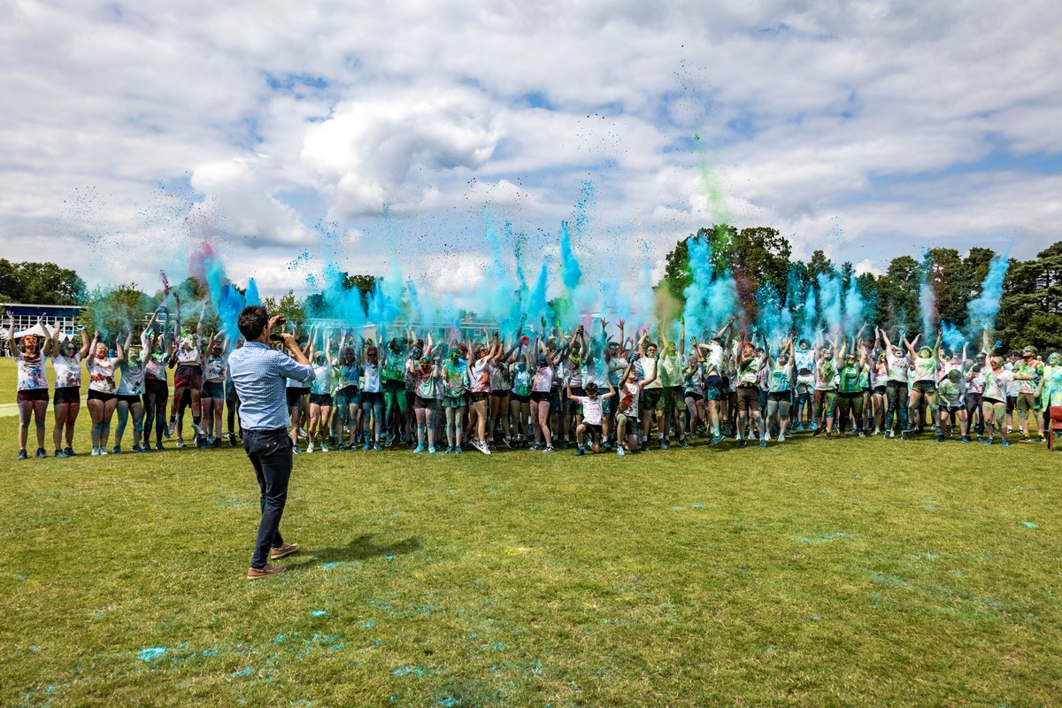⚡Well done to Mr Bolton and his team for an amazing sports day.⚡

Well done also to Pacific house, who won the sports day cup for the most house points! 🏆👏

Please see our website for more detail and photos court-moor.hants.sch.uk/126/latest-new…
