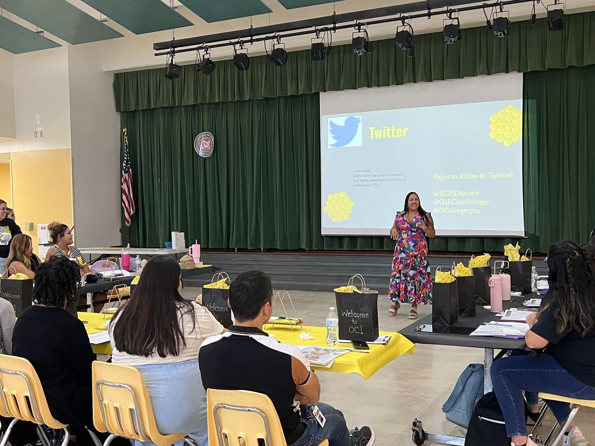 Amy_Lively1's tweet photo. Great things happening at OC this morning! 

New teacher PD and amazing Veteran Teachers and Leadership Team members leading the way! https://t.co/akrP1c0y0J