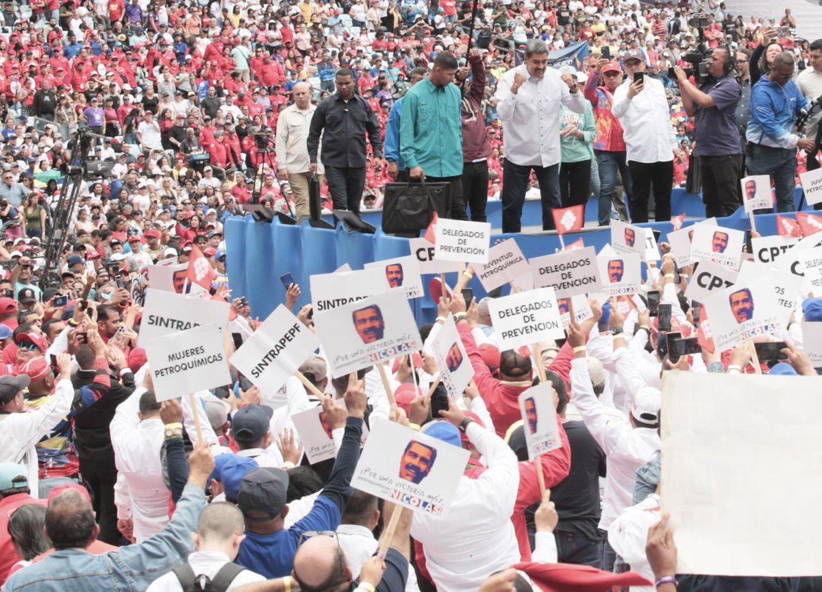 #AsíLoDijo 📢 || Pdte. <a href="/NicolasMaduro/">Nicolás Maduro</a>: Los convoco a ustedes clase trabajadora al debate y a la acción para instalar una mesa de trabajo, para debatir el plan especial con una Ley Antibloqueo de la clase obrera, una Ley Especial para recuperar el ingreso de la clase trabajadora.