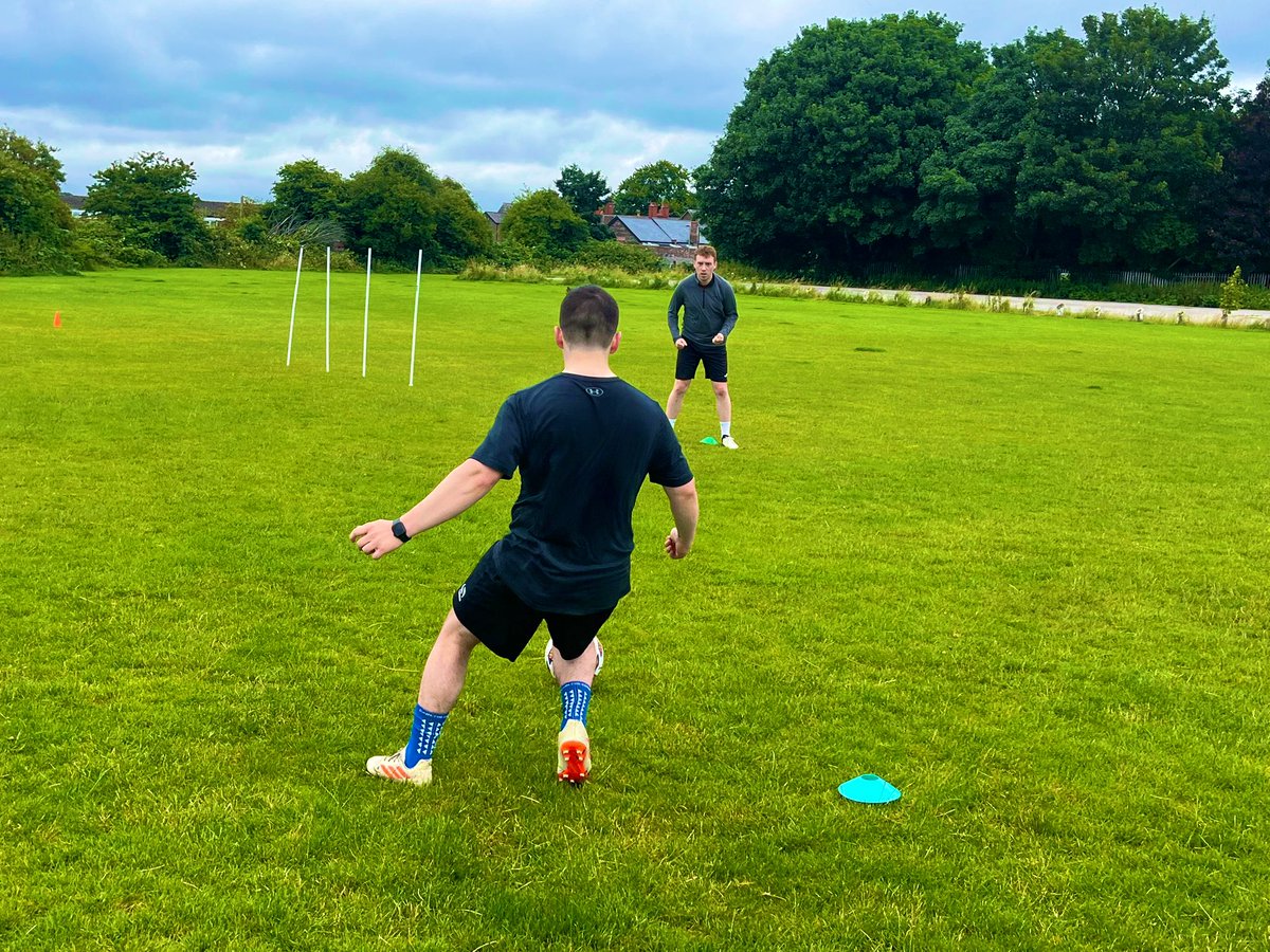 Training tonight 7pm on Thomas Lane Playing  Fields, L14 3LB.
If anyone is interested in joining a Sunday team then pop down tonight, you’re more than welcome👍