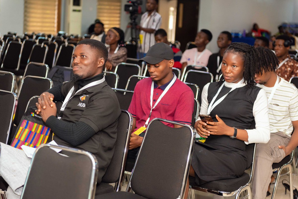 PythonNigeria's tweet photo. Moments from #PyConNG 2024
Amazing session with @Teebarh_ https://t.co/tMASbnN4Xr