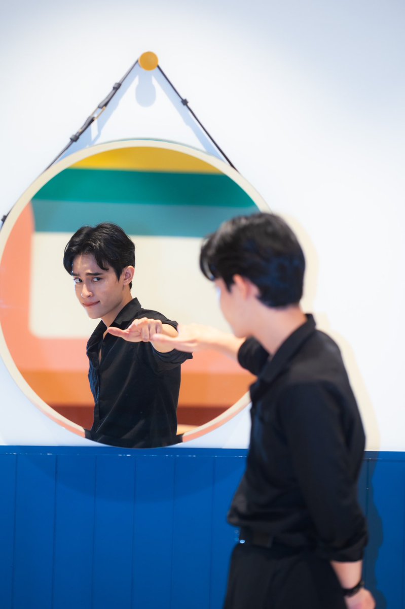 BarcodeTin's tweet photo. หนุ่มคนนี้ขอมาบอกฝันดีก่อนนอนนะครับ ขอให้มีความสุข พักผ่อนเยอะ ๆ ครับ  พวกคุณคือกำลังใจของผม และผมจะขอเป็นกำลังใจเล็ก ๆ ให้พวกคุณ ยามคุณเหนื่อย ยามคุณท้อ ผมจะอยู่ตรงนี้นะครับ พรุ่งนี้เรามีนัดกันนะ คิดถึงเสมอ😊 #Unit https://t.co/TVaCmJWX7h