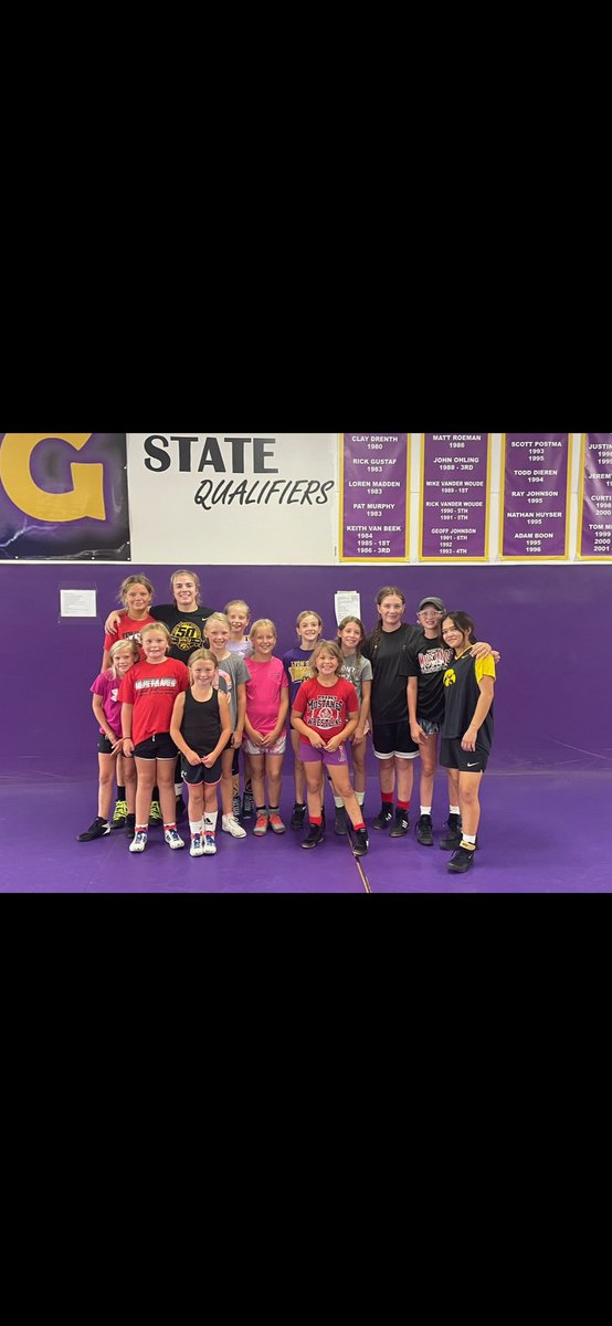 LyonsDenWrestl's tweet image. We had a great two days of camp with these girls! Can’t wait to see what the future holds! Thanks to Reese Larramendy and Sterling Dias.