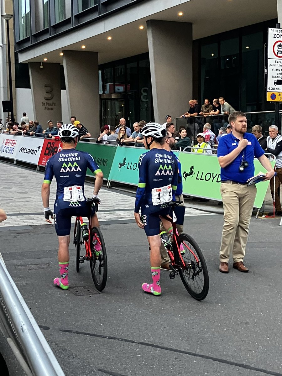 robjohnhud's tweet photo. Can’t thank the @CYCLING_SHEFF lads for wearing @pumpinghearts socks when racing last night at the Sheffield Grand Prix certainly turned a few heads and got conversation going about Heart Failure awareness and the great work of Pumping Marvellous https://t.co/g19fZYuIRO