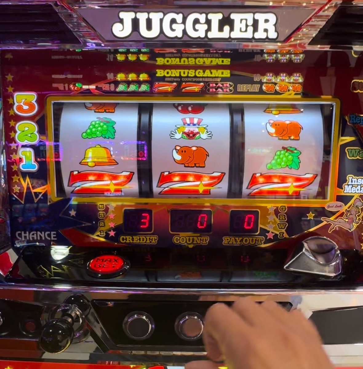 m_fun_slot's tweet photo. I’m JUGGLER ビッグボーナス GoGoランプキャラ出現 #juggler #slotmachine #imjuggler #ジャグラー... https://t.co/pRXiEDKjqo @YouTubeより

エムチャンネル
ショート動画をアップしました📽️📽️ https://t.co/W015kwo9or
