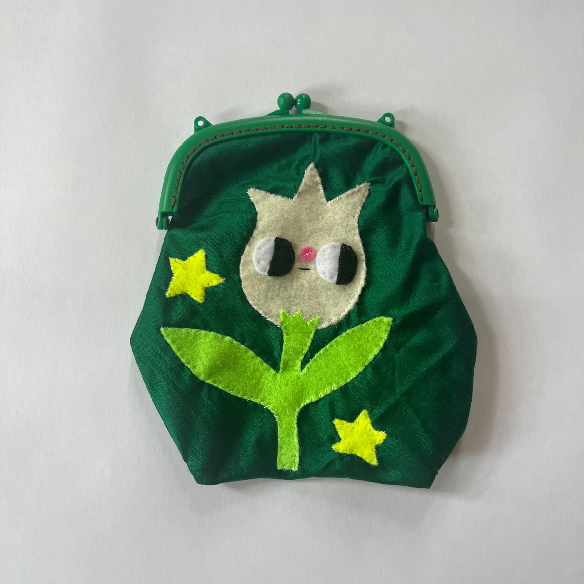 clunkypicnic's tweet photo. making new purses! this one is so dreamy https://t.co/Gt4Jz8Qb8h