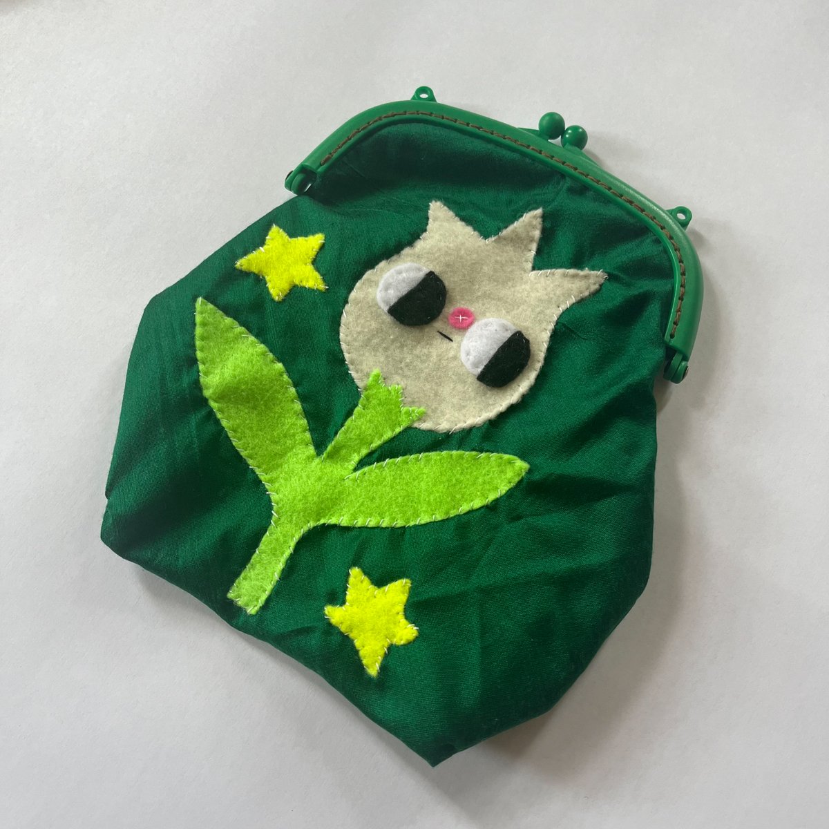clunkypicnic's tweet photo. making new purses! this one is so dreamy https://t.co/Gt4Jz8Qb8h