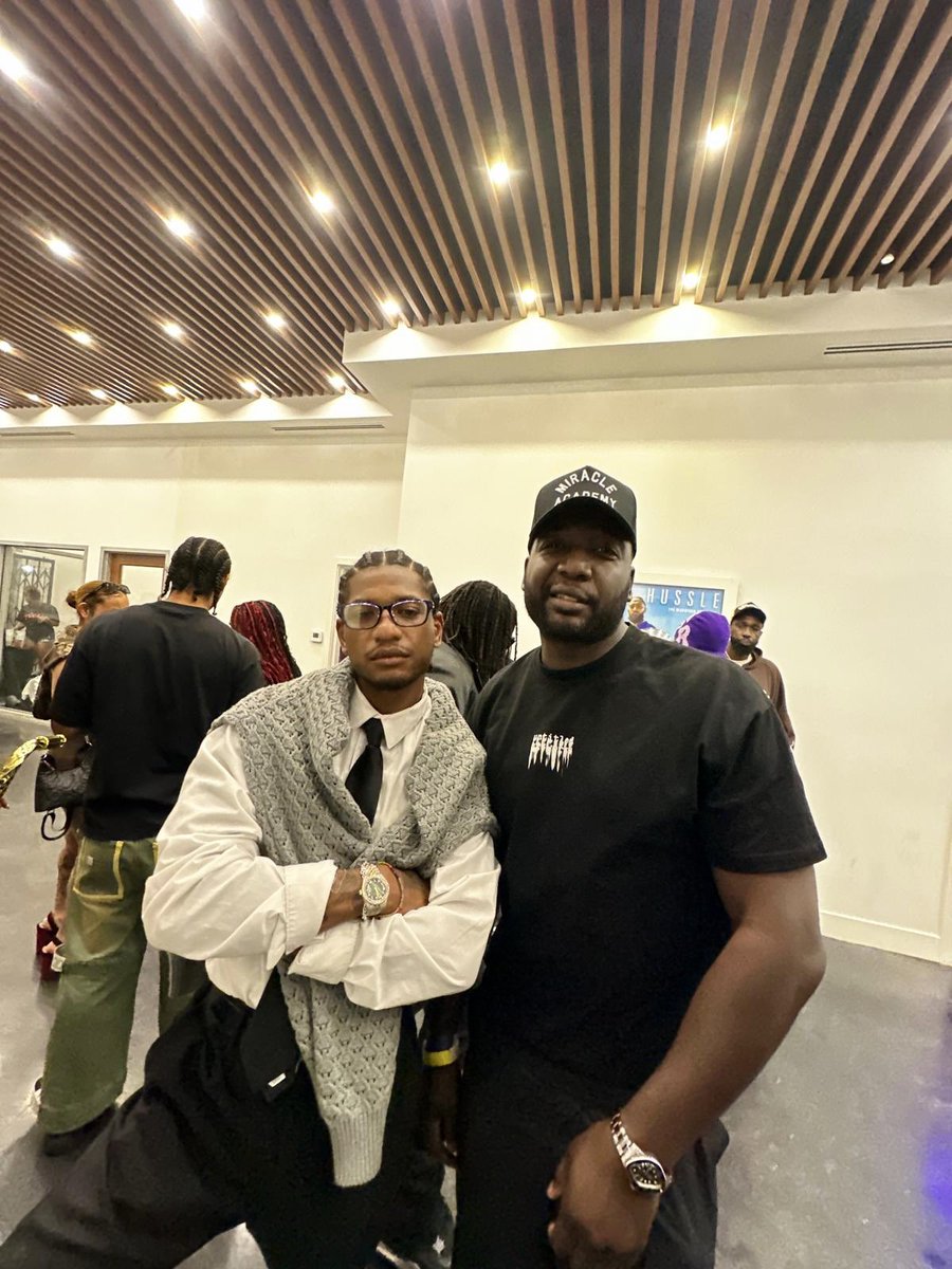 shadeztm's tweet photo. LA-TELY … Love to the my friends and fam built in LA 🙏🏿✨ https://t.co/QKYAyiqJhg