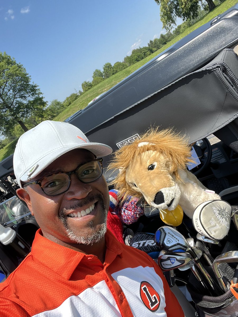 rawls06's tweet photo. Father Cusick called & demanded my attendance at the @willingtohunt annual bankers outing! So I grabbed Larry and we headed to @ruffeledfeathers to play really average golf with some really good golfers. I’m evangelizing our work to every corner of this county. #growingsupport https://t.co/DREHQ5HpE4