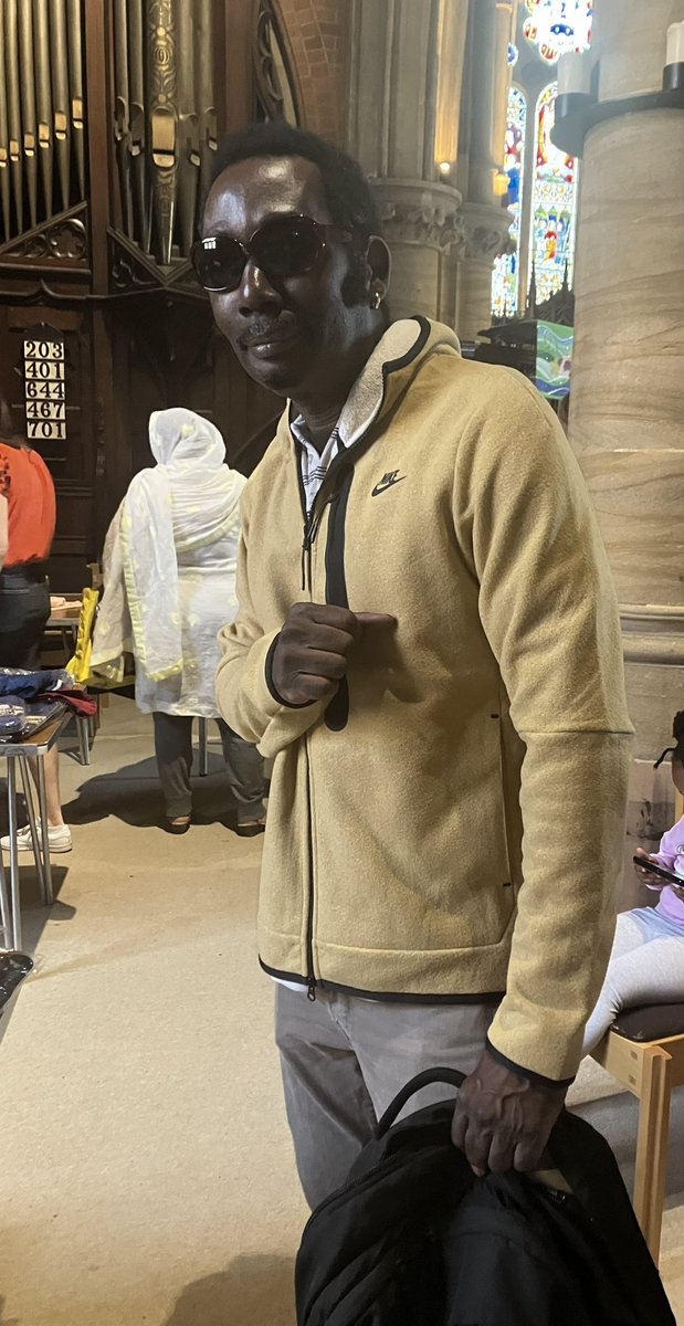 EASEealing's tweet image. Our coolest guest - having found the brand new jacket of his dreams at our “jumble-sale” this morning. We ended the summer term with a massive distribution of new clothes from @GOODSFORGOODuk and used clothes, bikes, suitcases from all over #Acton. Many smiles &amp;amp; happy facesi